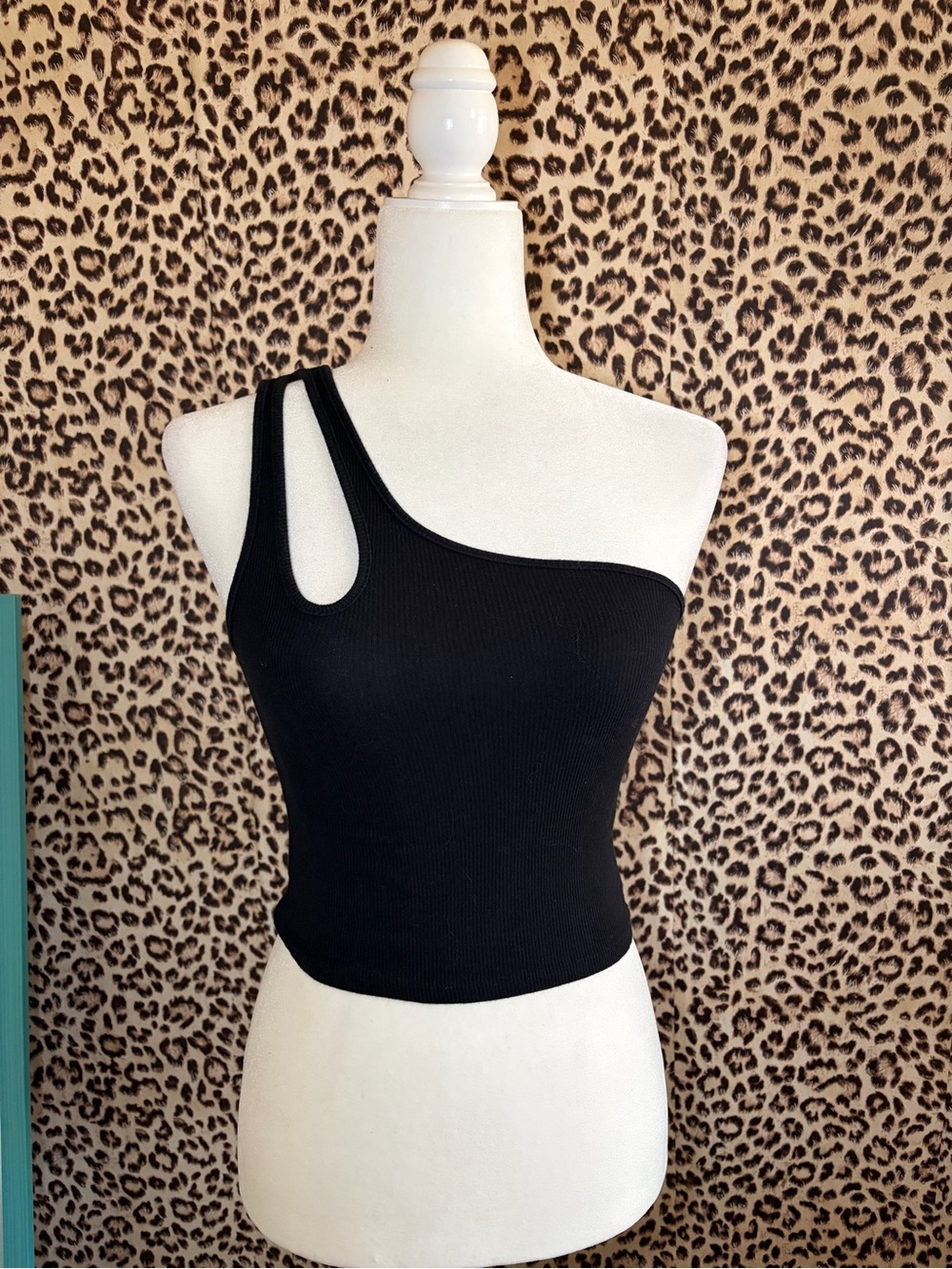 One-Shoulder Black Ribbed Crop Top